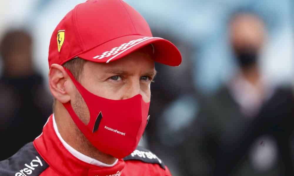 f1:-vettel-signe-chez-aston-martin-et-dit-au-revoir-a-ferrari