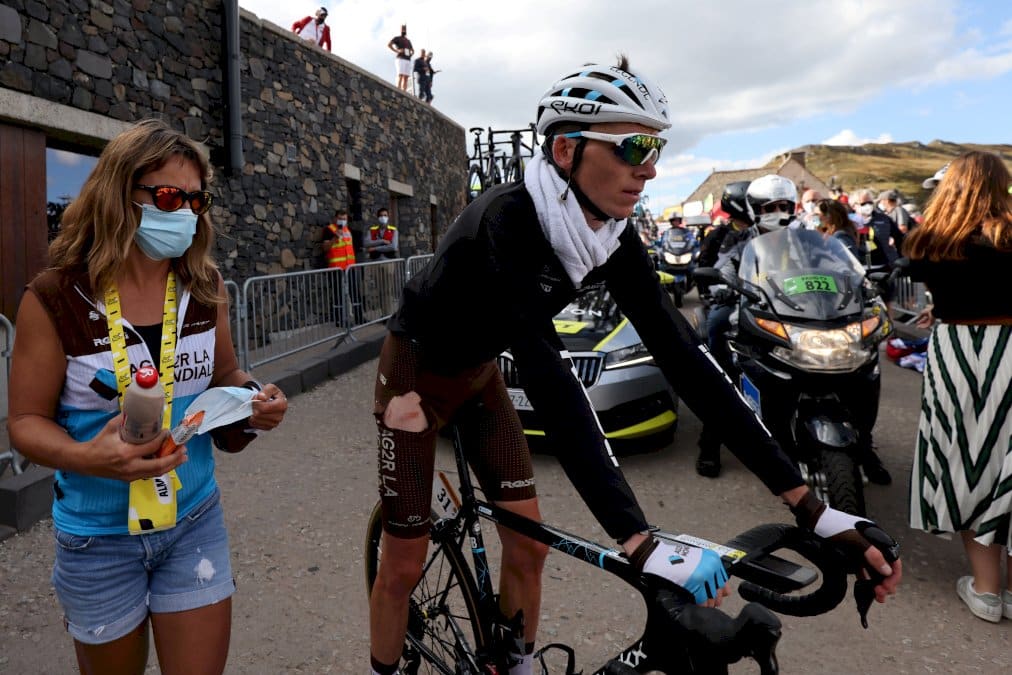 tour-de-france:-abandon-de-romain-bardet,-victime-d&rsquo;une-commotion-cerebrale