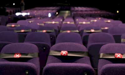 a-londres,-premiers-retours-en-salle-pour-les-fans-de-comedies-musicales