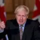 critique,-johnson-justifie-son-revirement-sur-l’accord-du-brexit-face-aux-« menaces »-de-l’ue