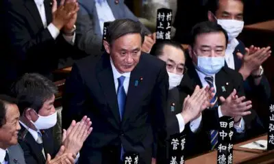 yoshihide-suga-nomme-premier-ministre-du-japon,-sous-le-signe-de-la-stabilite