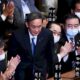 yoshihide-suga-nomme-premier-ministre-du-japon,-sous-le-signe-de-la-stabilite