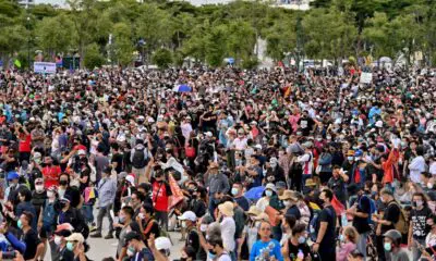 des-milliers-de-manifestants-dans-bangkok-pour-une-demonstration-de-force-contre-le-gouvernement