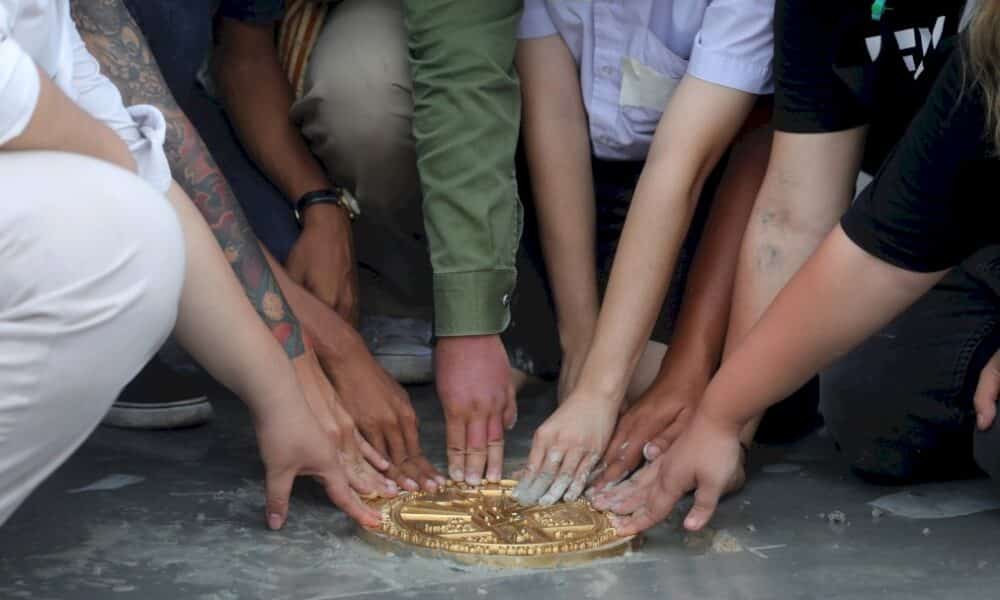 « plaque-du-peuple »,-demande-de-reformes:-les-manifestants-thailandais-defient-la-monarchie