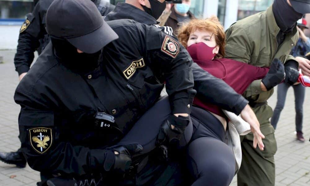 belarus-:-des-centaines-d&rsquo;arrestations-au-cours-d&rsquo;une-manifestation-de-femmes
