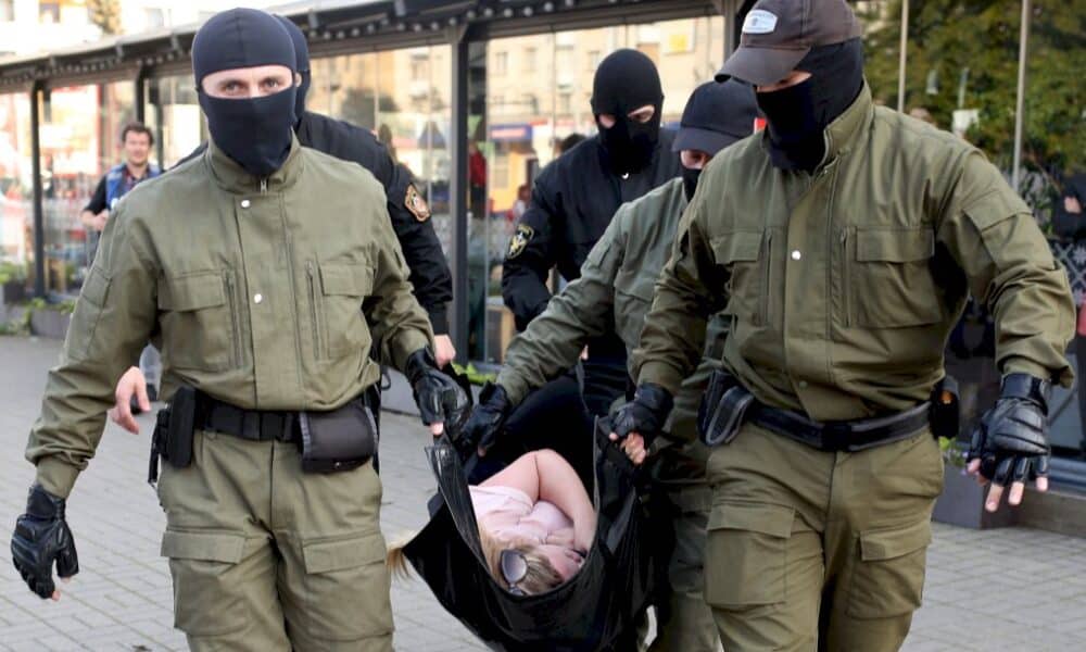 belarus:-nouvelle-marche-de-l&rsquo;opposition-attendue-apres-la-repression-policiere