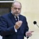 Le ministre Éric Dupond-Moretti fait deux bras d’honneur à l’Assemblée, puis s’excuse
