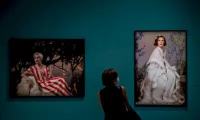 « toujours-elle »-mais-« jamais-la-meme »:-les-mille-visages-de-cindy-sherman-a-la-fondation-vuitton