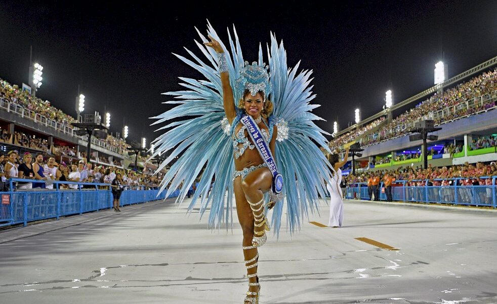 le-carnaval-de-rio-reporte-sine-die-pour-cause-de-coronavirus