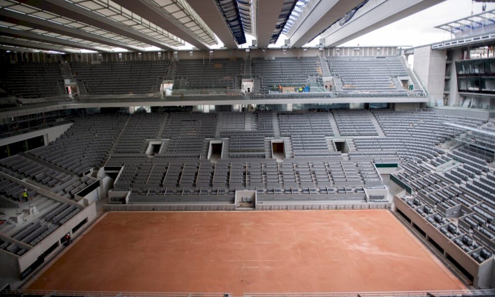 nouveau-coup-de-rabot-pour-roland-garros,-limite-a-1.000-spectateurs