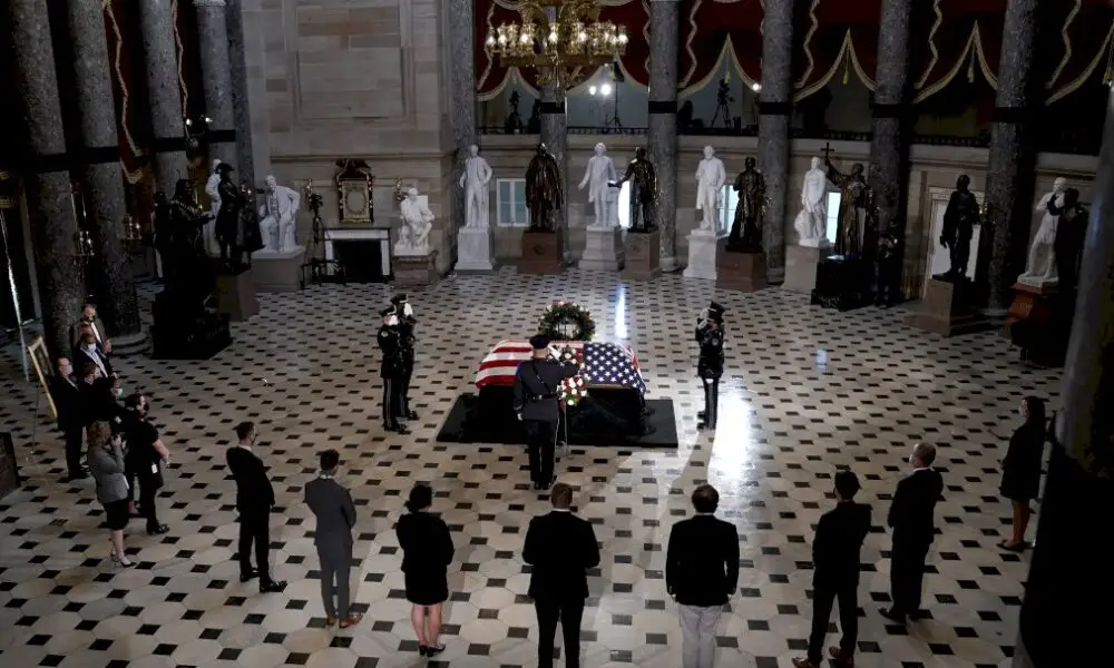 derniers-hommages-solennels-a-ruth-bader-ginsburg-au-capitole-a-washington