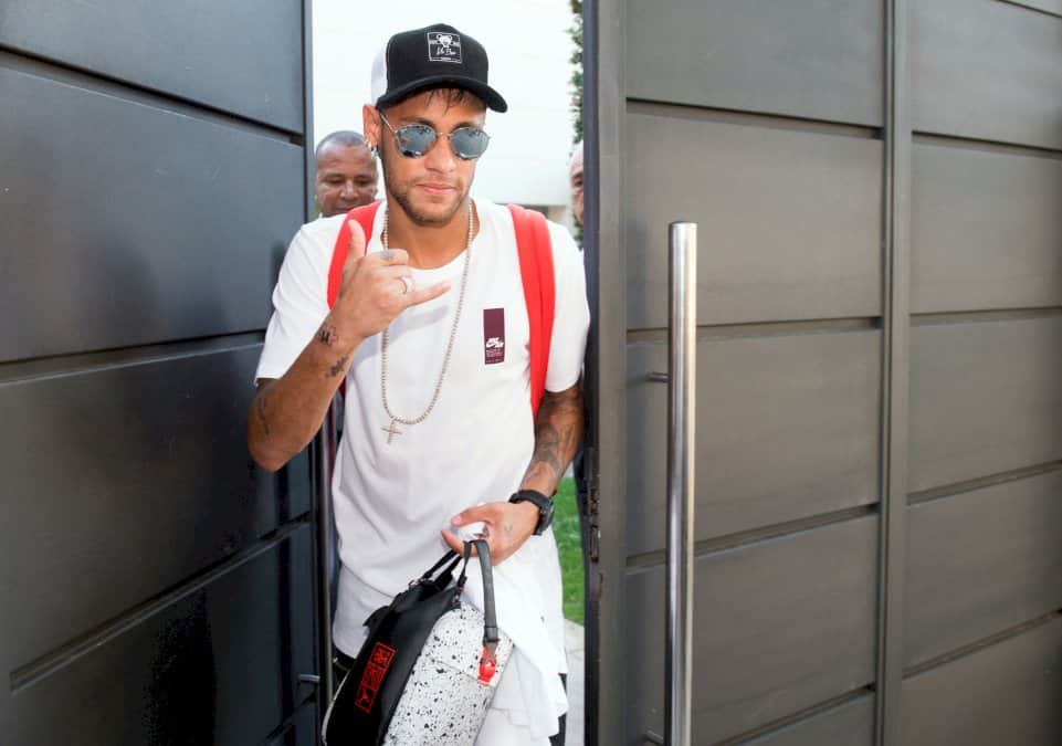 foot:-neymar,-plus-gros-debiteur-du-fisc-espagnol-avec-34-millions-d’euros-de-dettes