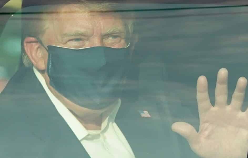 trump-malade-a-29-jours-du-scrutin:-le-point-sur-la-presidentielle