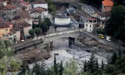 crues-dans-les-alpes-maritimes:-5.000-foyers-sans-electricite,-un-reseau-a-reconstruire