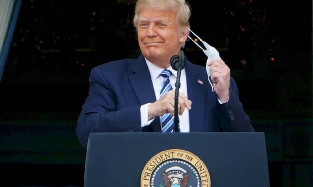 trump-se-presente-en-« president-immunise »-pret-a-repartir-au-combat