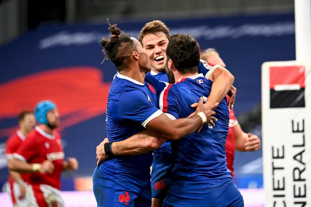 rugby:-des-bleus-a-reaction-grace-a-super-dupont