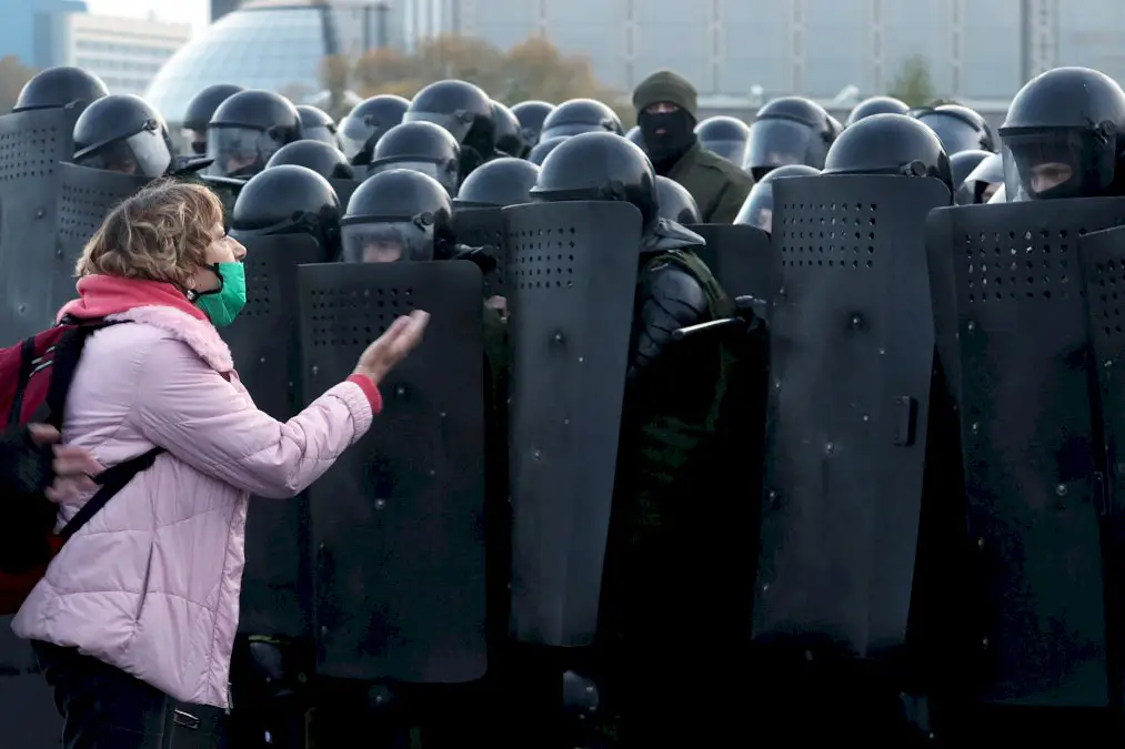 belarus-:-l’opposante-tikhanovskaia-appelle-a-la-greve-generale