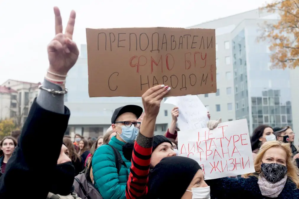 belarus:-l’opposition-annonce-le-debut-d’une-greve,-malgre-les-pressions