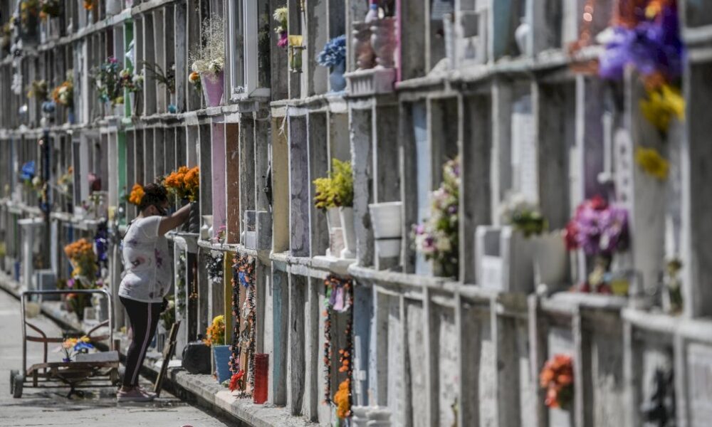 covid-19:-les-mexicains-font-leur-testament