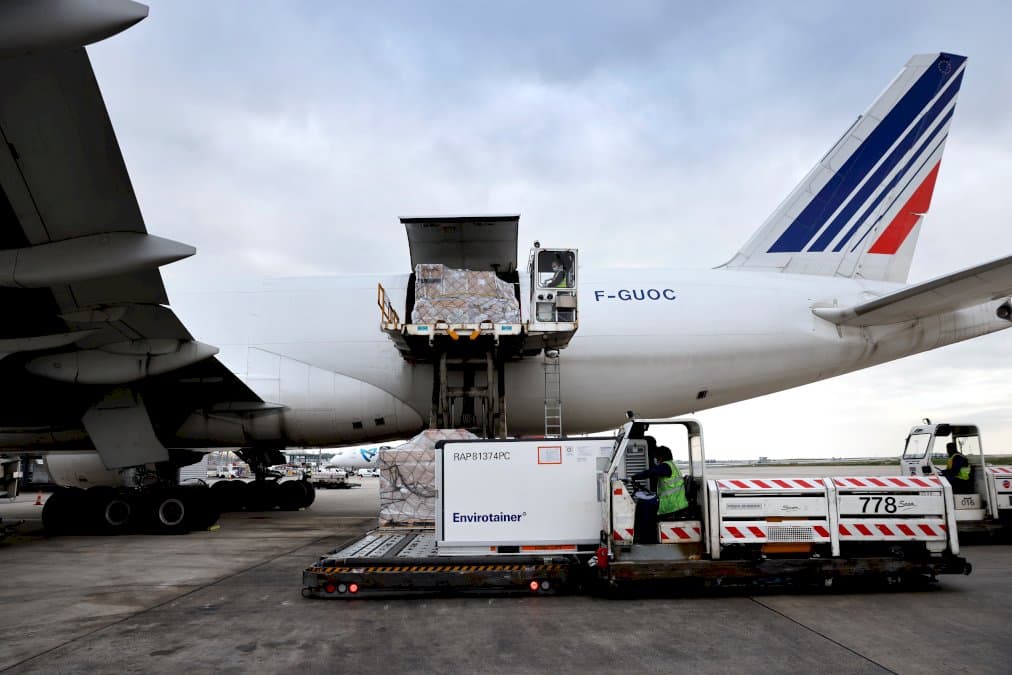 faire-arriver-les-vaccins-du-covid-19-a-bon-port,-un-defi-logistique