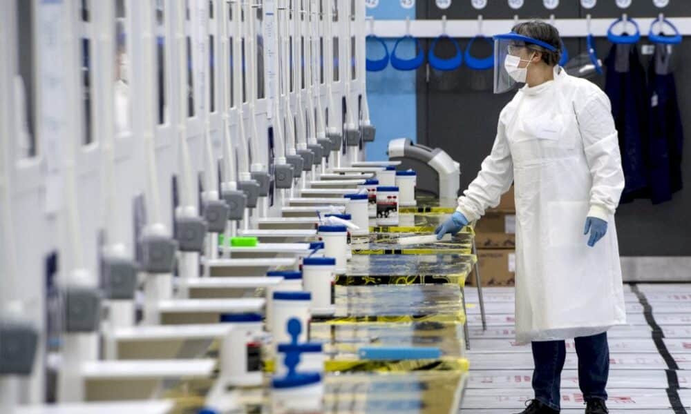 virus:-l&rsquo;allemagne-atteint-le-million-de-contaminations,-l&rsquo;inde-se-prepare-a-produire-un-vaccin