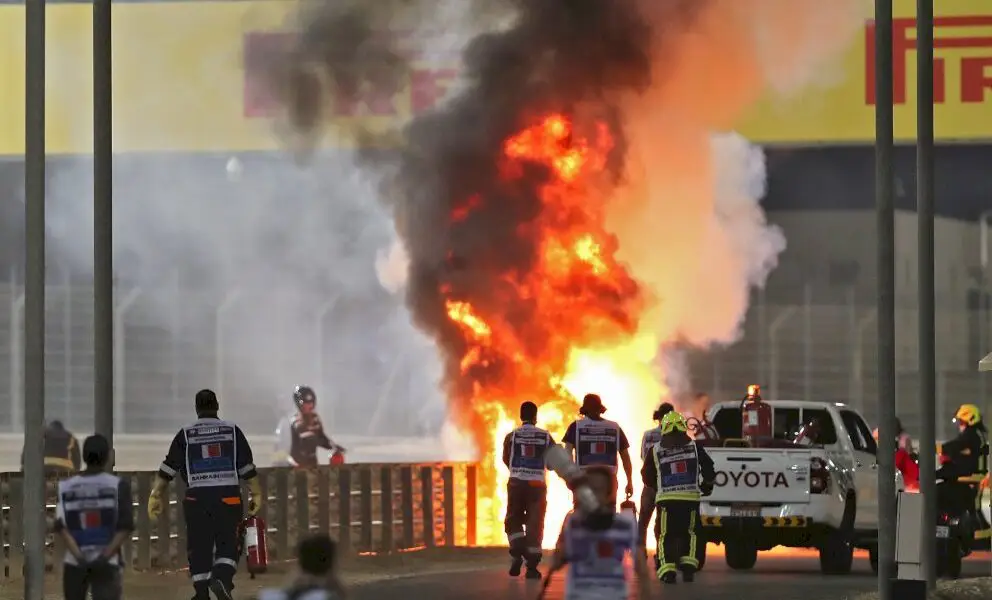 gp-de-bahrein-de-f1:-romain-grosjean-miraculeusement-sauve-des-flammes