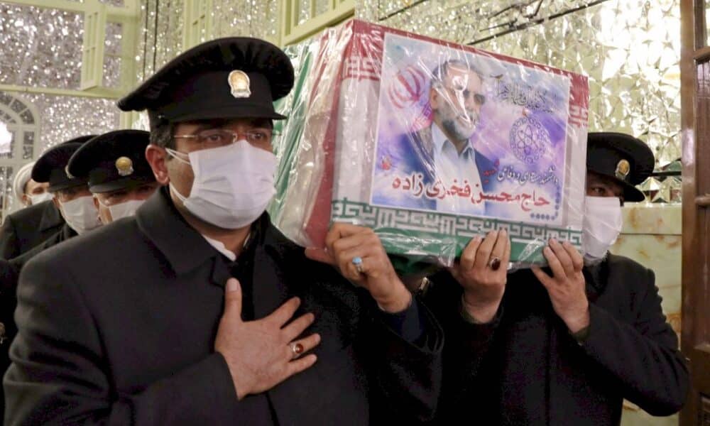 iran:-funerailles-du-scientifique-assassine,-reflexion-sur-la-riposte-a-mener