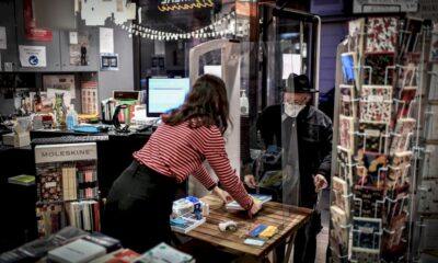 covid-19:-12-millions-d&rsquo;eleves-reprennent-le-chemin-de-l&rsquo;ecole-dans-une-france-confinee