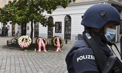 vienne-pleure-ses-morts,-l&rsquo;assaillant-tue-par-la-police-etait-un-« sympathisant »-de-l&rsquo;ei