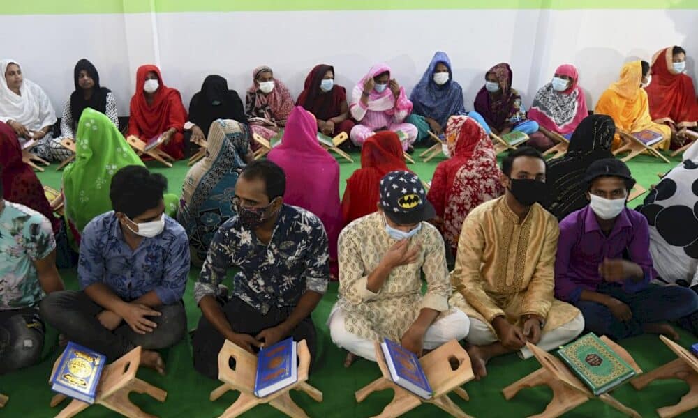 une-madrasa-pour-les-transgenres-au-bangladesh