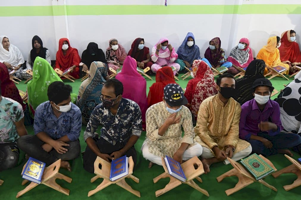 une-madrasa-pour-les-transgenres-au-bangladesh