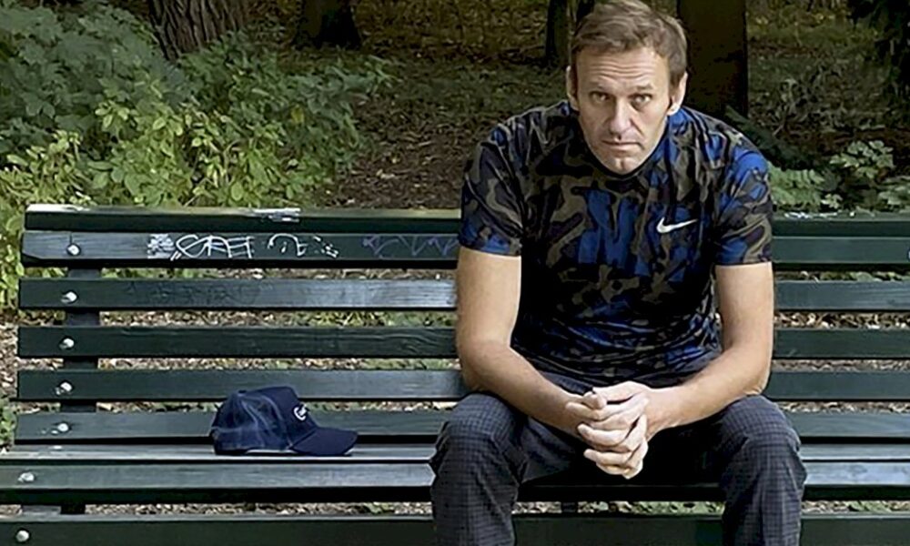 la-police-russe-assure-que-navalny-etait-malade-a-cause-d&rsquo;une-« pancreatite »