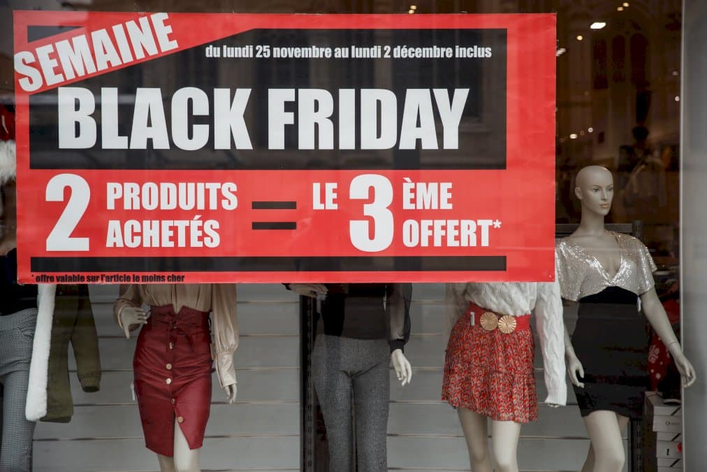 des-federations-de-commercants-demandent-l&rsquo;interdiction-du-black-friday