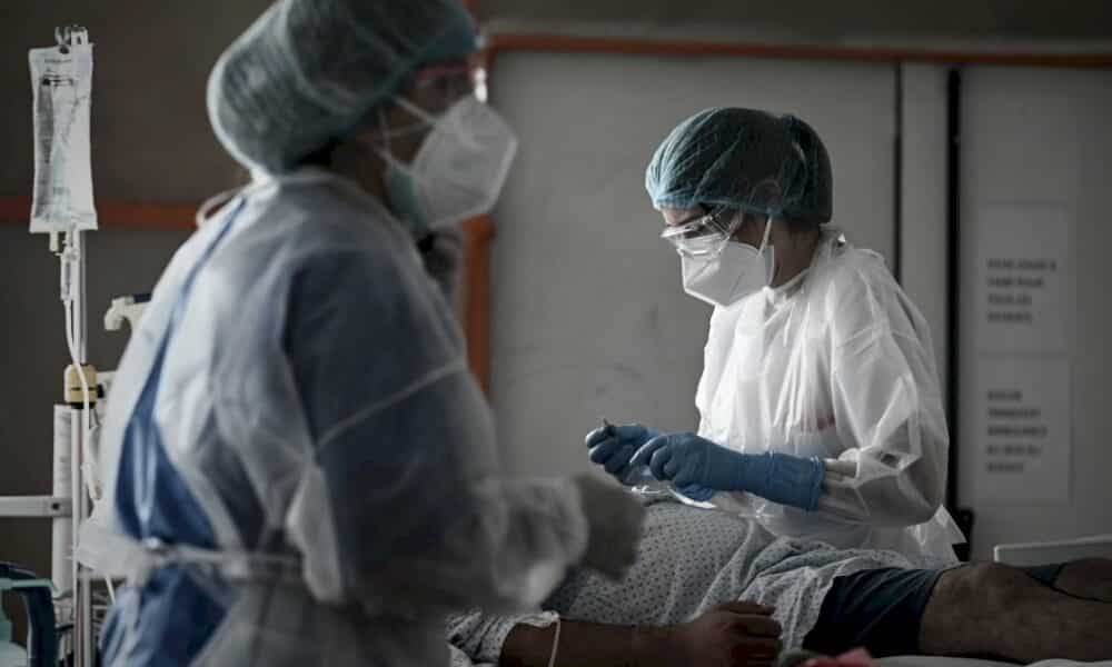 covid-19-:-la-deuxieme-vague-loin-d&rsquo;etre-finie,-malgre-l&rsquo;impatience