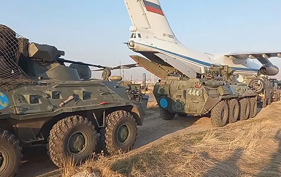 les-premieres-forces-de-la-paix-russes-deployees-dans-la-zone-du-conflit-du-nagorny-karabakh