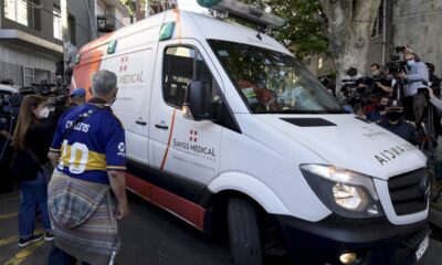 maradona-sort-de-l&rsquo;hopital-huit-jours-apres-son-operation-a-la-tete