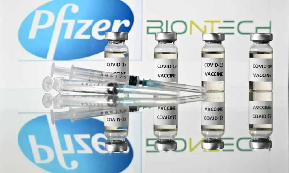 covid-19:-le-royaume-uni-premier-pays-au-monde-a-approuver-le-vaccin-pfizer/biontech