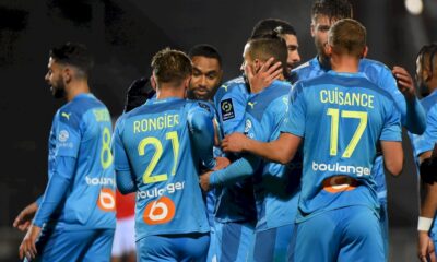 ligue-1:-marseille-maintient-le-rythme-a-nimes