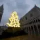 a-venise,-la-place-saint-marc-et-le-grand-canal-s’illuminent-pour-noel