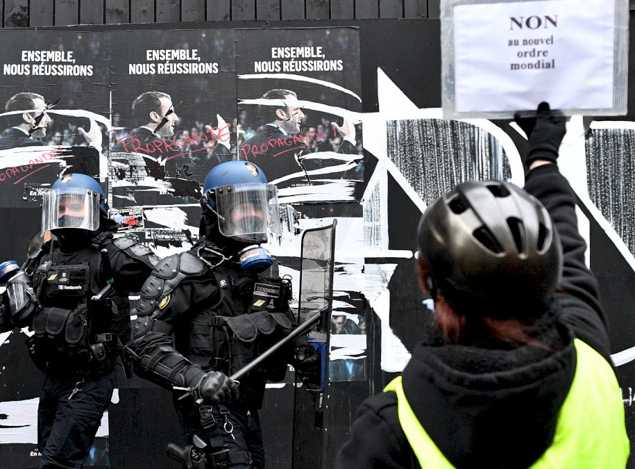 les-forces-de-l&rsquo;ordre-face-a-la-difficile-equation-posee-par-les-casseurs