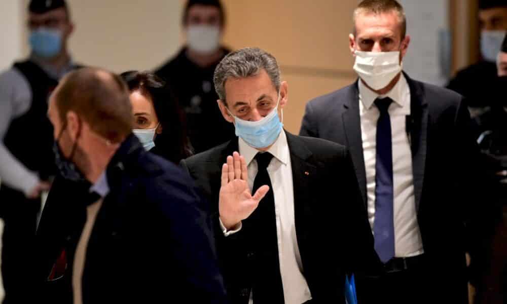 proces-des-« ecoutes »:-l&rsquo;ex-president-nicolas-sarkozy-a-la-barre