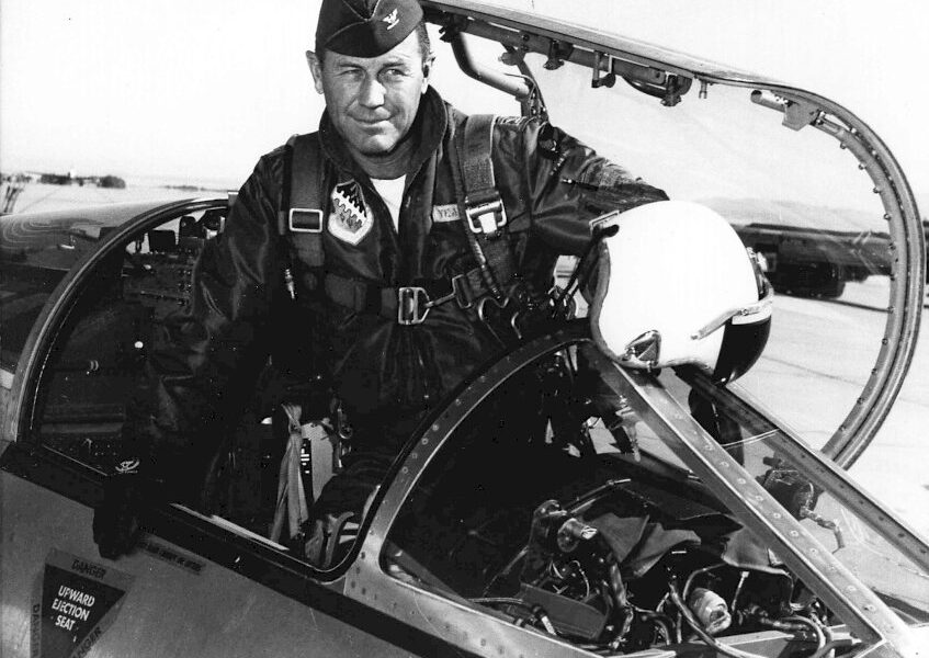 deces-du-pilote-americain-chuck-yeager,-legende-de-l&rsquo;aviation