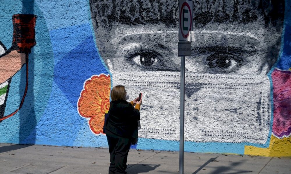 virus:-debat-public-sur-le-vaccin-aux-etats-unis,-cyberattaque-en-europe