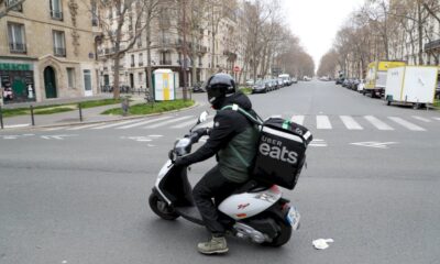 wissem,-graphiste-algerien-devenu-livreur-parisien-en-mode-survie