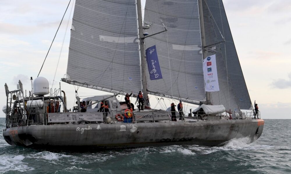 tara-s&rsquo;elance-a-la-conquete-du-peuple-invisible-de-l&rsquo;ocean