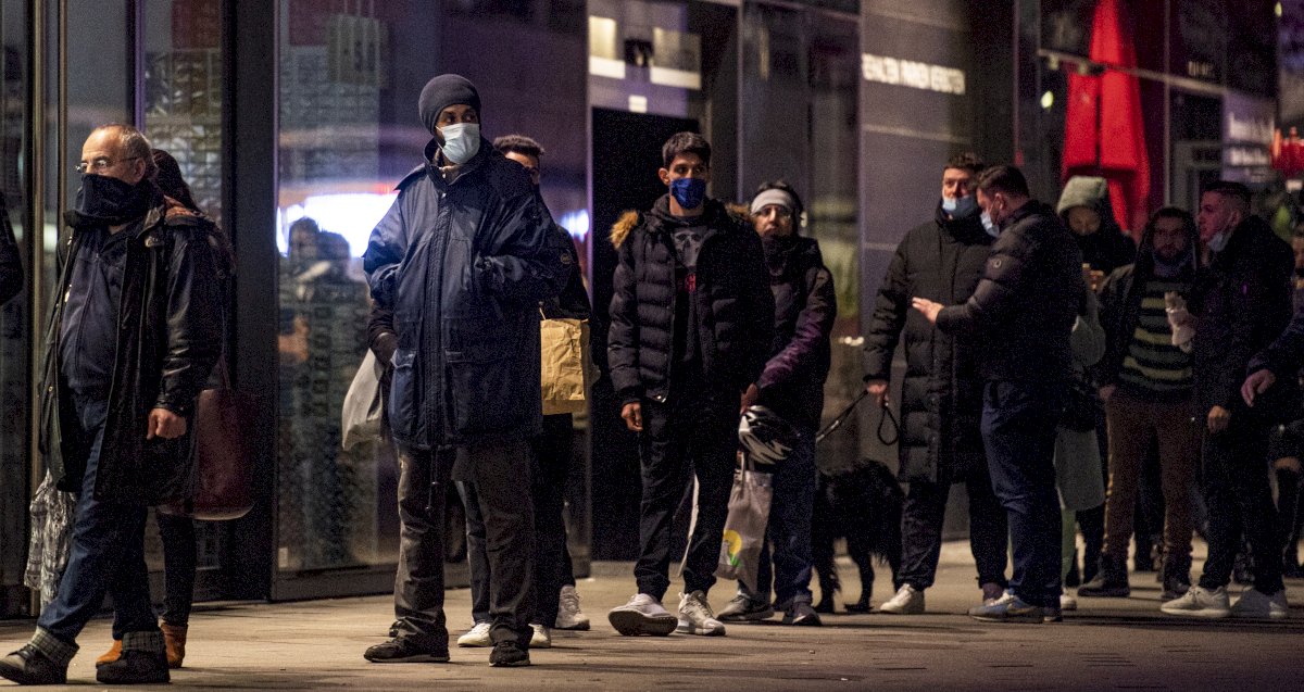 covid-19:-nouvelle-pluie-de-restrictions-en-europe-a-l&rsquo;approche-de-noel