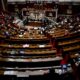 covid-19:-un-marathon-budgetaire-hors-normes-s&rsquo;acheve-au-parlement