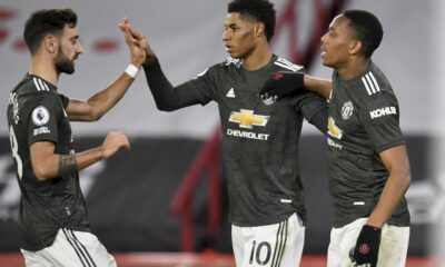 angleterre:-manchester-united-deroule-et-revient-dans-la-course