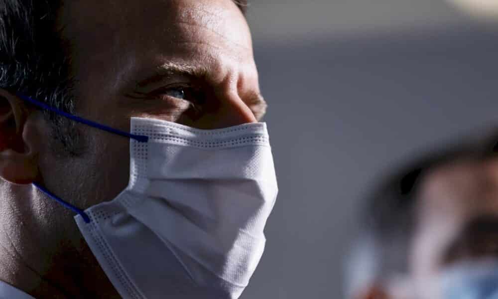 variante-du-coronavirus-au-royaume-uni:-macron-preside-un-conseil-de-defense-sanitaire-extraordinaire