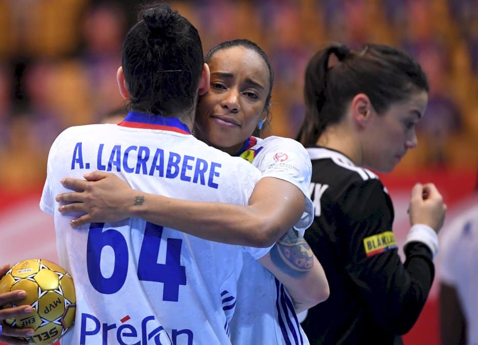 hand:-apres-l&rsquo;argent-a-l&rsquo;euro,-les-francaises-en-chercheuses-d&rsquo;or-a-tokyo